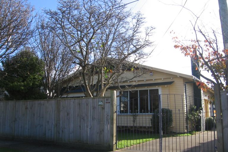 Photo of property in 35 Bristol Square, Hutt Central, Lower Hutt, 5010