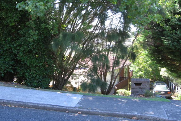 Photo of property in 33 Lingham Crescent, Torbay, Auckland, 0630