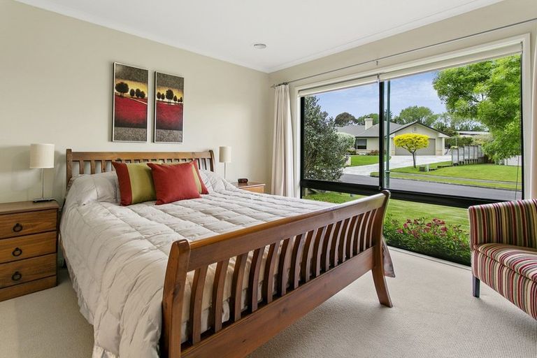 Photo of property in 6 Carpentras Way, Nukuhau, Taupo, 3330