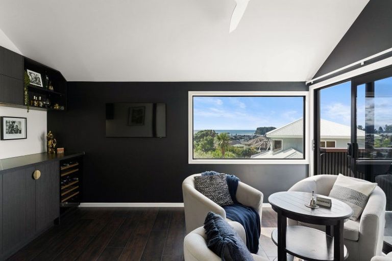Photo of property in 107 Pacific View Drive, Whangamata, 3620