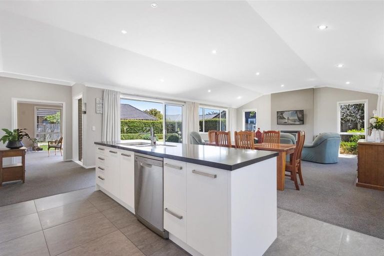 Photo of property in 6 Cotter Place, Cambridge, 3434