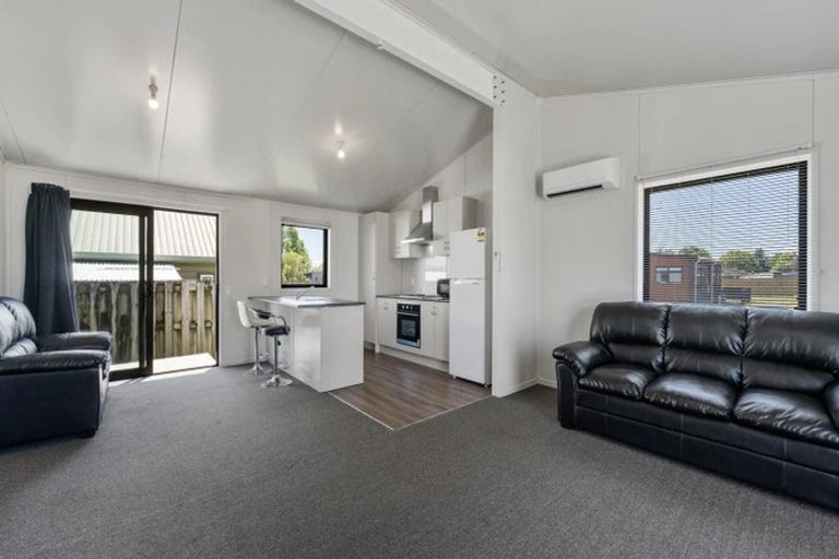 Photo of property in 37 Te Iwiheke Place, Turangi, 3334