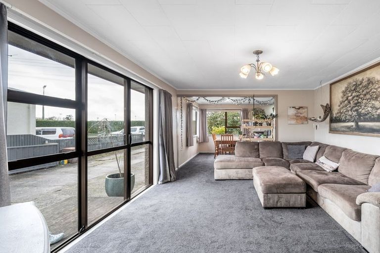 Photo of property in 8 Mackenzie Street, Winton, 9720