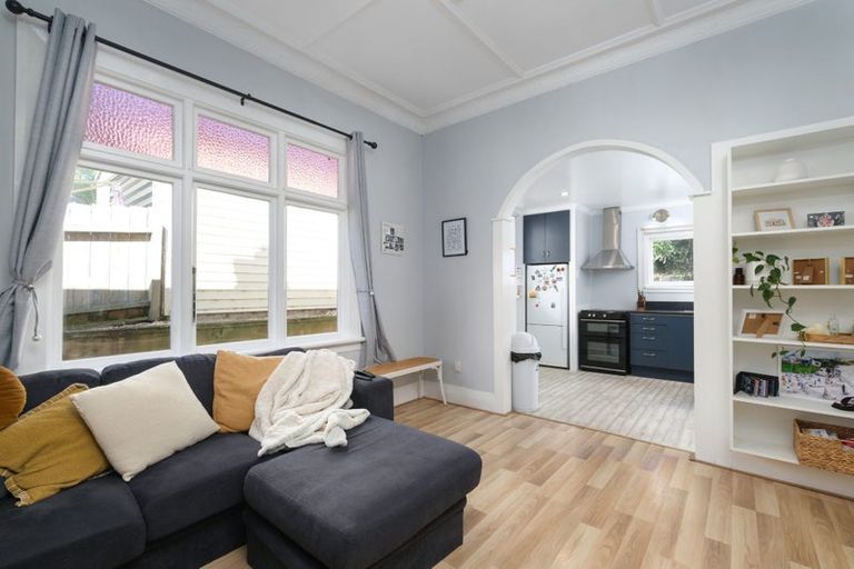 Photo of property in 104 Neidpath Road, Mornington, Dunedin, 9011