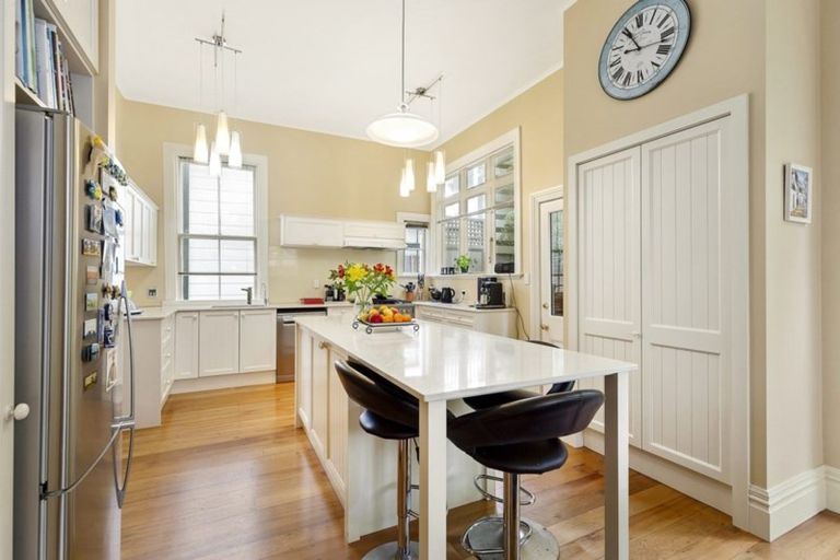 Photo of property in 20 Talavera Terrace, Kelburn, Wellington, 6012