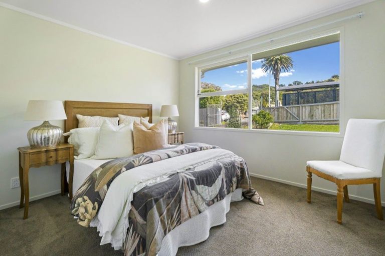 Photo of property in 91 Coronation Road, Mangere Bridge, Auckland, 2022