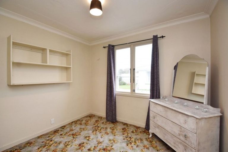 Photo of property in 244 Conyers Street, Strathern, Invercargill, 9812
