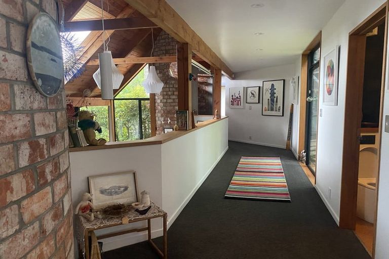 Photo of property in 14 Marama Terrace, Eastbourne, Lower Hutt, 5013