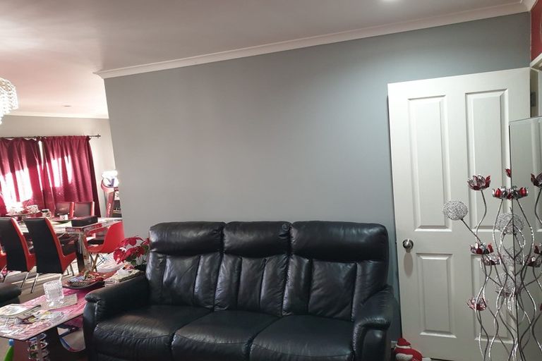 Photo of property in 4a Robert Skelton Place, Clendon Park, Auckland, 2103