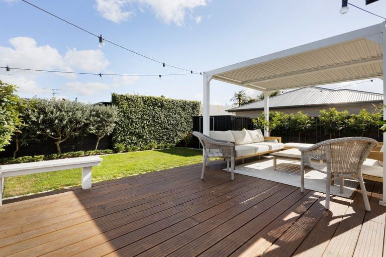 Photo of property in 67 Mears Road, St Andrews, Hamilton, 3200