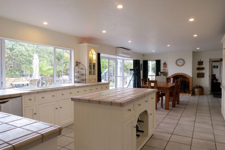 Photo of property in 2751 Long Bay Road, Wyuna Bay, Coromandel, 3581