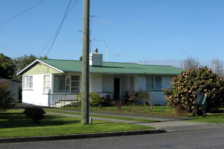 Photo of property in 53 East Street, Greytown, 5712