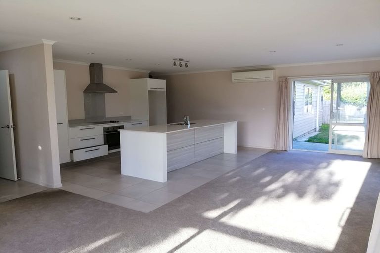 Photo of property in 1 Poaka Avenue, Takanini, 2112