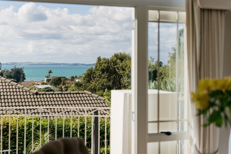 Photo of property in 19 Evelyn Road, Cockle Bay, Auckland, 2014