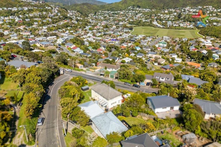 Photo of property in 3 Montgomery Avenue, Karori, Wellington, 6012