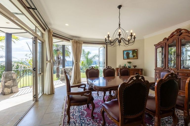 Photo of property in 15 Strathfield Lane, Whitford, Howick, 2571