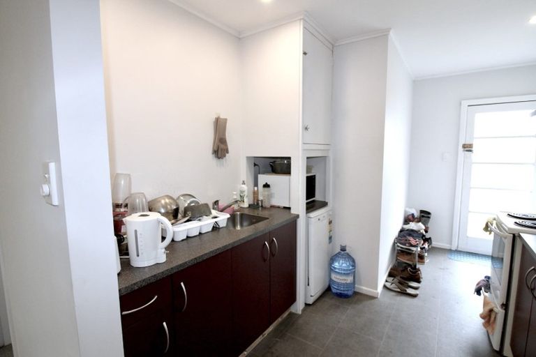 Photo of property in 17 Baffin Grove, Kingston, Wellington, 6021