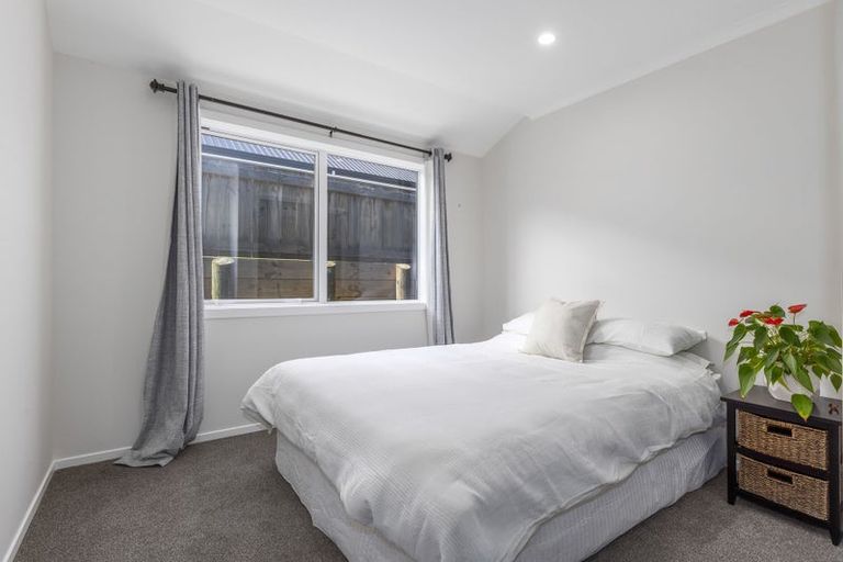 Photo of property in 11 Karearea Avenue, Waikanae, 5036