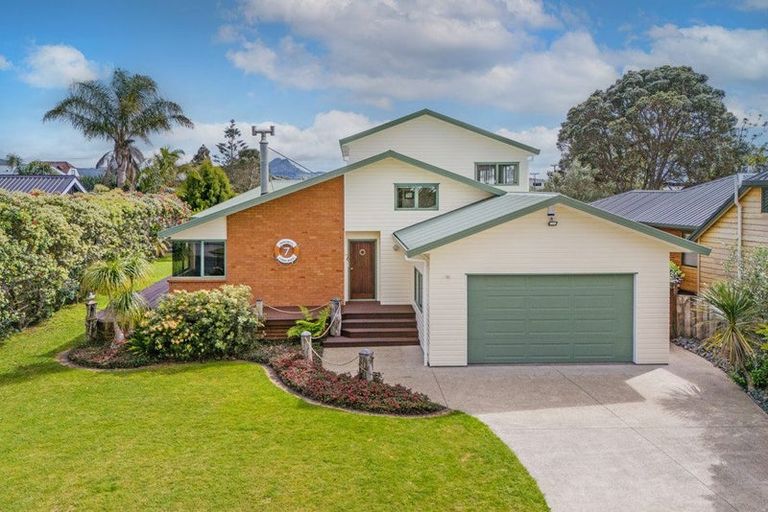 Photo of property in 7 Martin Place, Cooks Beach, Whitianga, 3591