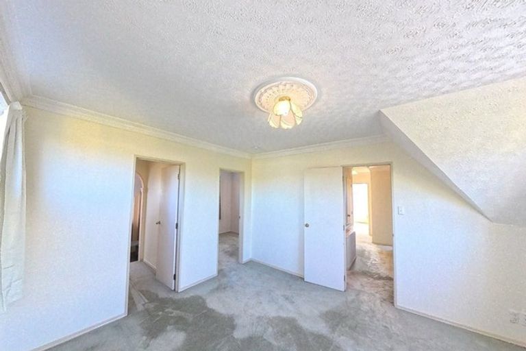 Photo of property in 1 Dresdan Court, Hokowhitu, Palmerston North, 4410