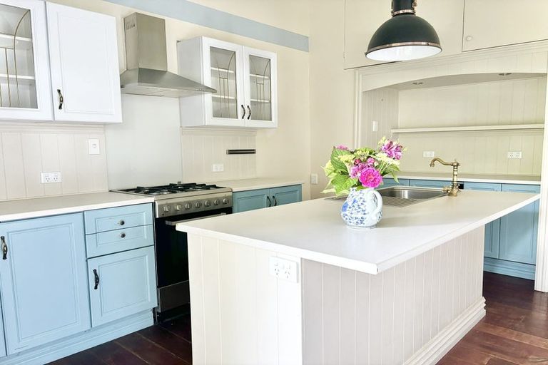 Photo of property in 25 Carruthers Street, Otane, 4202