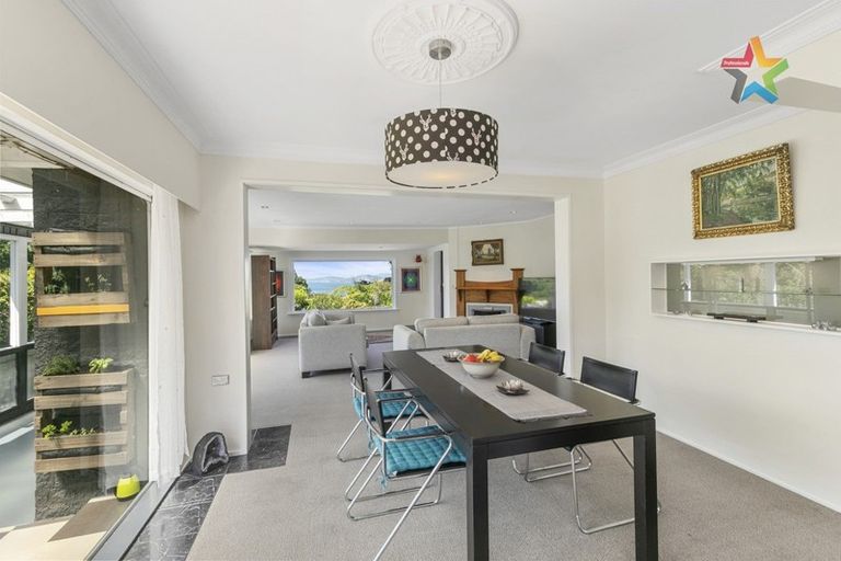 Photo of property in 80 Korokoro Road, Korokoro, Lower Hutt, 5012