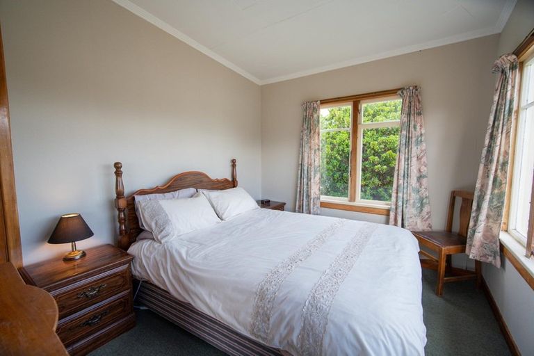 Photo of property in 33 Mckerrow Street, Te Anau, 9600