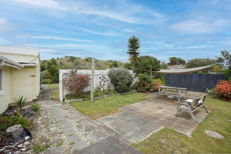 Photo of property in 48 Seabury Avenue, Foxton Beach, Foxton, 4815