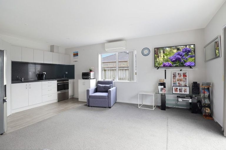 Photo of property in 11 Kamahi Crescent, Papamoa Beach, Papamoa, 3118