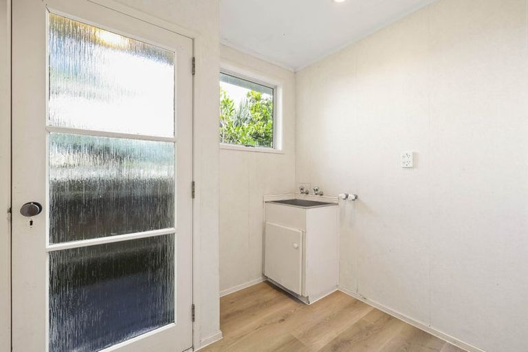 Photo of property in 9 Dianne Louise Drive, Half Moon Bay, Auckland, 2012