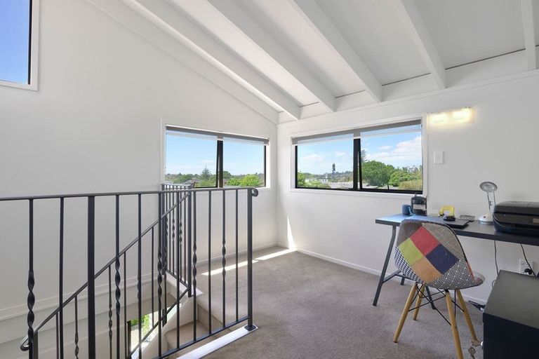 Photo of property in 11 Paykel Avenue, Farm Cove, Auckland, 2012