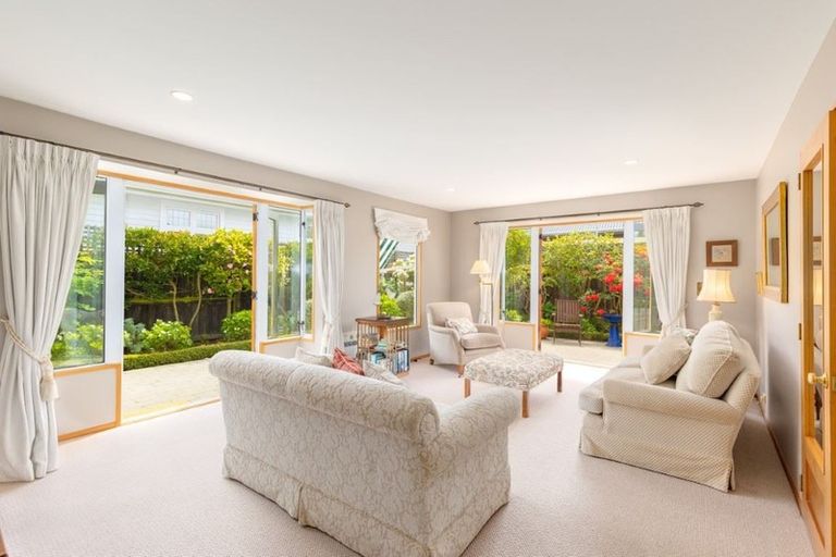 Photo of property in 2/29 Wroxton Terrace, Merivale, Christchurch, 8014