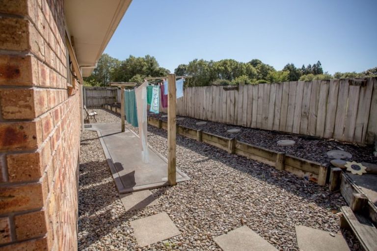 Photo of property in 6 Cabernet Close, Paraparaumu, 5032