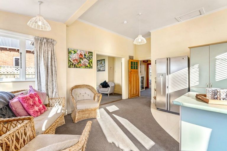 Photo of property in 5 Nile Street, Saint Clair, Dunedin, 9012