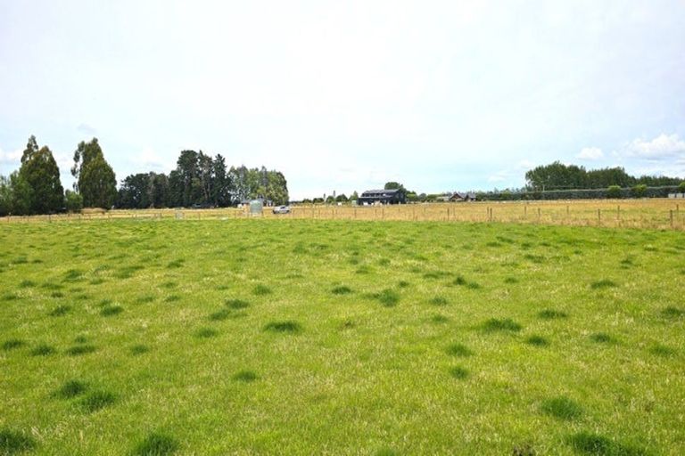 Photo of property in 30 Lady Barkly Road, Winton, 9782