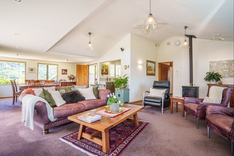 Photo of property in 22 Hood Crescent, Arrowtown, 9302