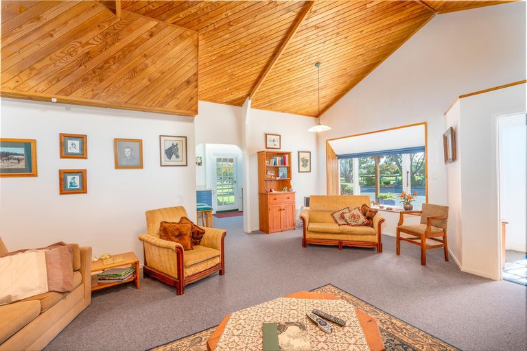 Photo of property in 1189 Glenbrook Road, Glenbrook, Waiuku, 2681