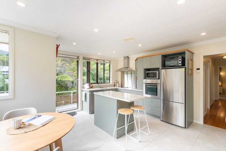 Photo of property in 169 Plateau Road, Te Marua, Upper Hutt, 5018