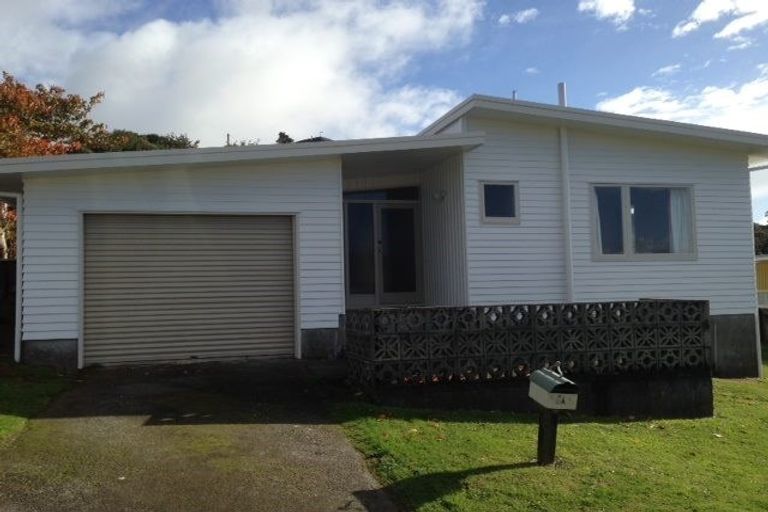 Photo of property in 11a Atlanta Grove, Brooklyn, Wellington, 6021