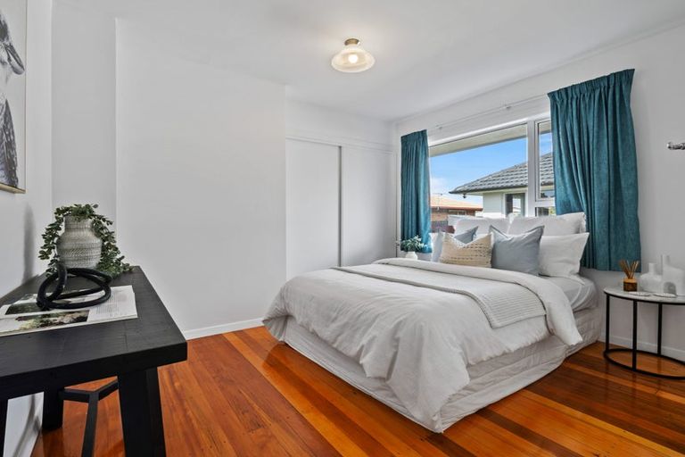 Photo of property in 408 Main North Road, Redwood, Christchurch, 8051