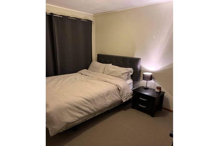 Photo of property in 57 Lavery Place, Sunnynook, Auckland, 0632