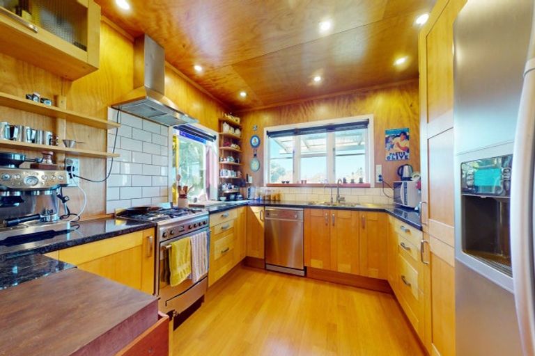 Photo of property in 115 Rua Avenue, Waitarere Beach, Levin, 5510