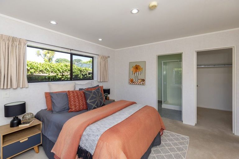 Photo of property in 52 Matatua Road, Raumati Beach, Paraparaumu, 5032