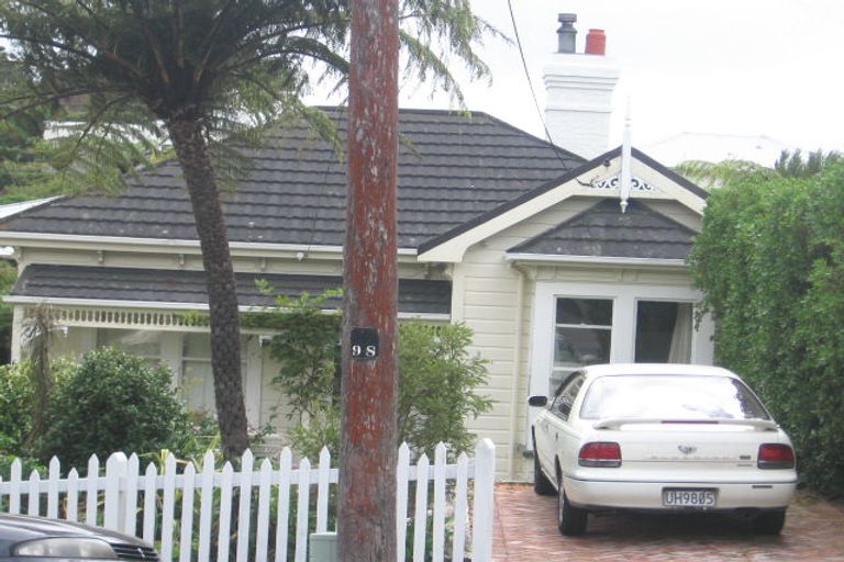 Photo of property in 6 Cleveland Street, Brooklyn, Wellington, 6021