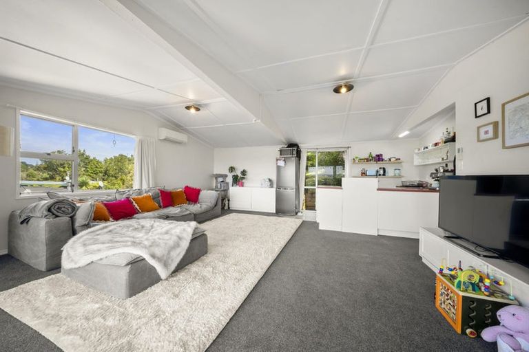 Photo of property in 3 Cambrae Road, Raglan, 3225