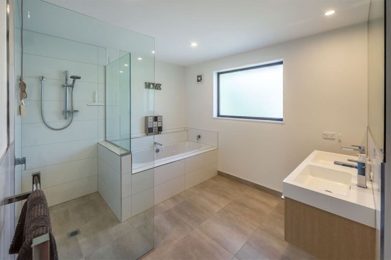 Photo of property in 11 Fuchsia Place, Halswell, Christchurch, 8025