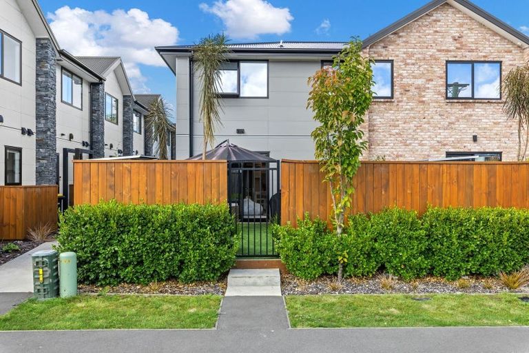 Photo of property in 4/70 Brockworth Place, Riccarton, Christchurch, 8011