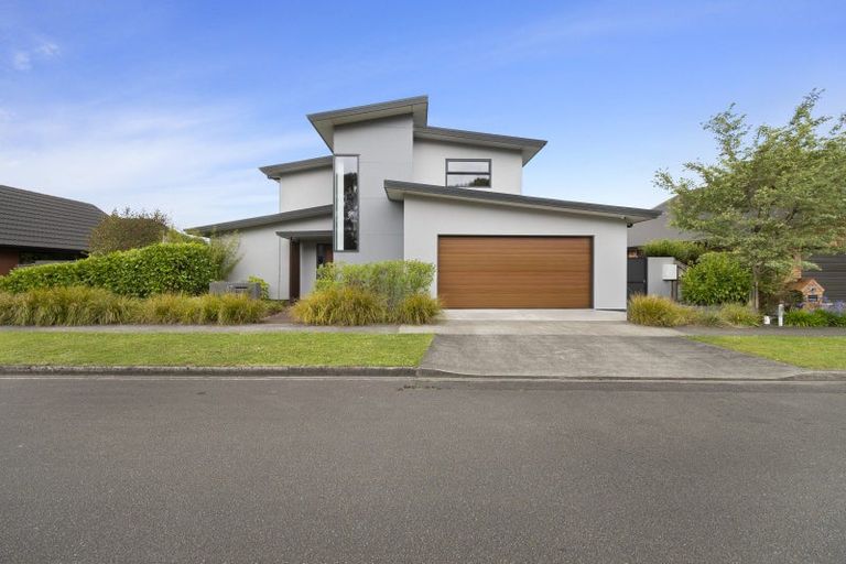 Photo of property in 67 Ruapehu Drive, Fitzherbert, Palmerston North, 4410