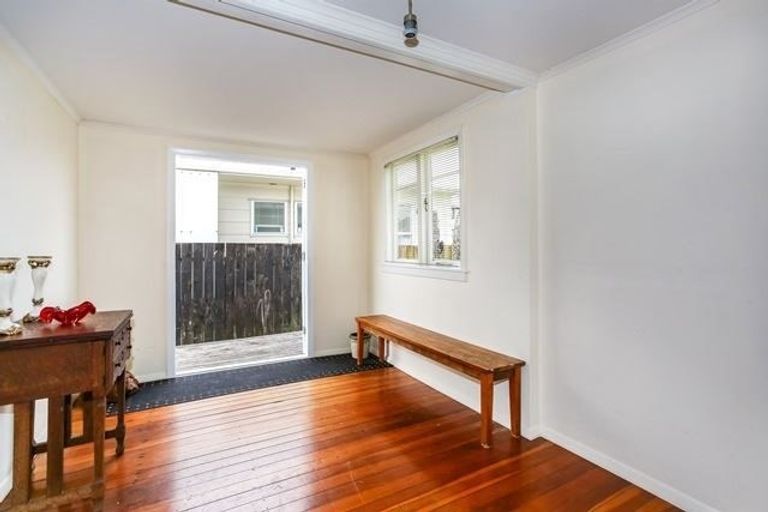 Photo of property in 1/22 Opaheke Road, Papakura, 2110