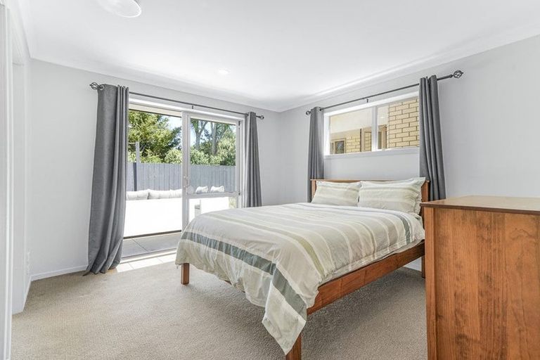 Photo of property in 70 Nielsen Gardens, Rototuna, Hamilton, 3210